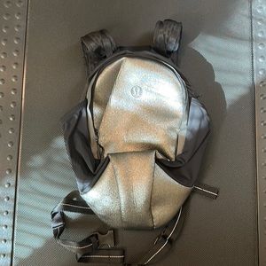 Lulullemon backpack